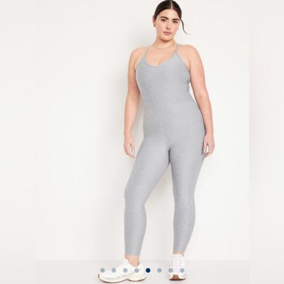 NWT Old Navy Cloud+ Sleeveless 7/8 Bodysuit - Picture 1 of 6